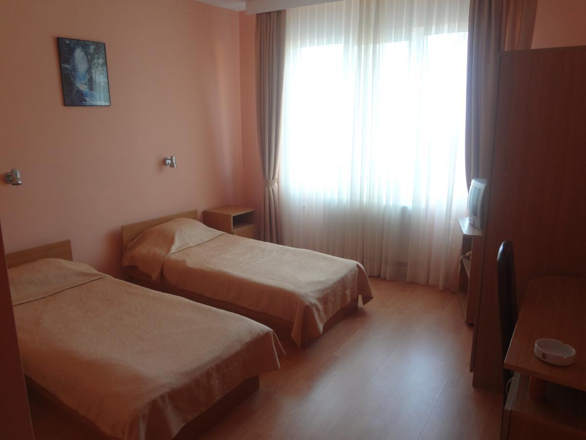 Paradise Hotel Madzharovo Ruang foto